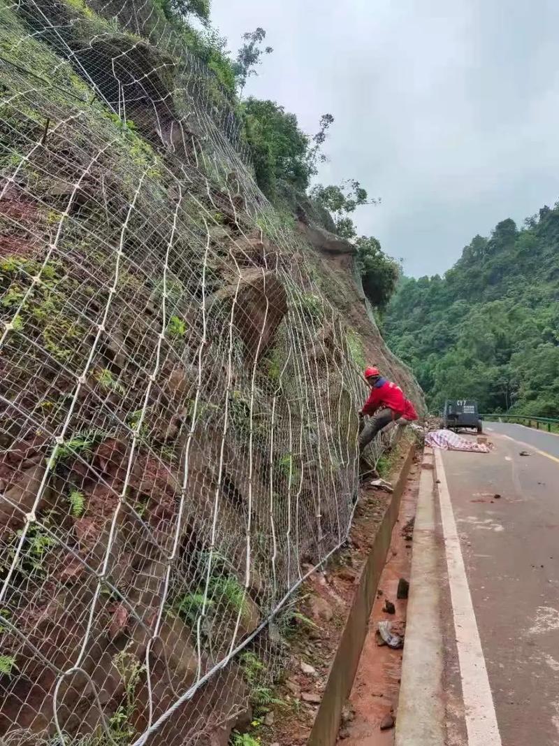 鹤壁边坡绿化防护